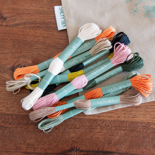 Stickgarn von SALTYSEA in Orange, Rosa, Grün und Natur für den Orangenkranz