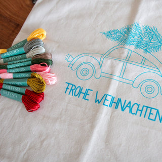 KISSENHÜLLE WEIHNACHTEN AUTO MIT BAUM - SALTYSEA